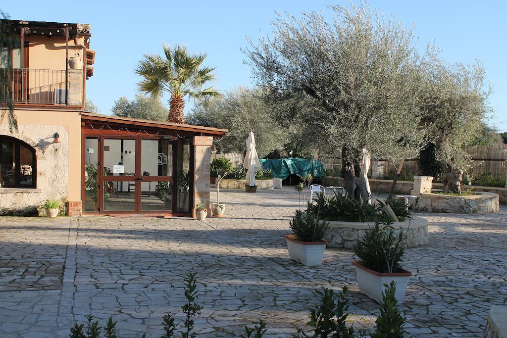 B&B Casale Siciliano Di Miryam Tiralongo Avola Exterior photo