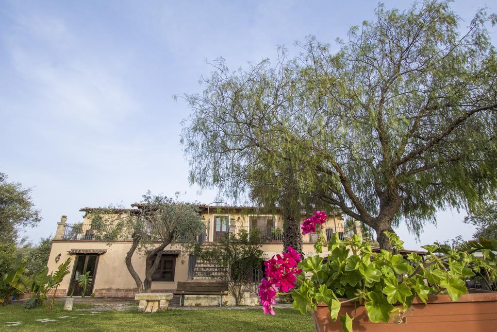 B&B Casale Siciliano Di Miryam Tiralongo Avola Exterior photo