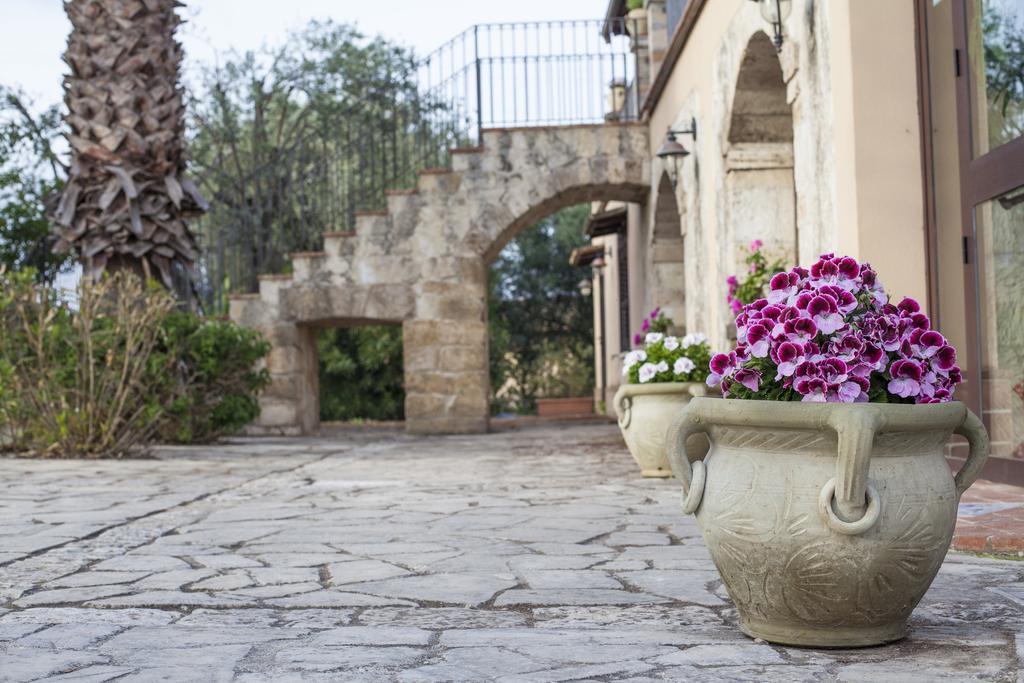 B&B Casale Siciliano Di Miryam Tiralongo Avola Exterior photo