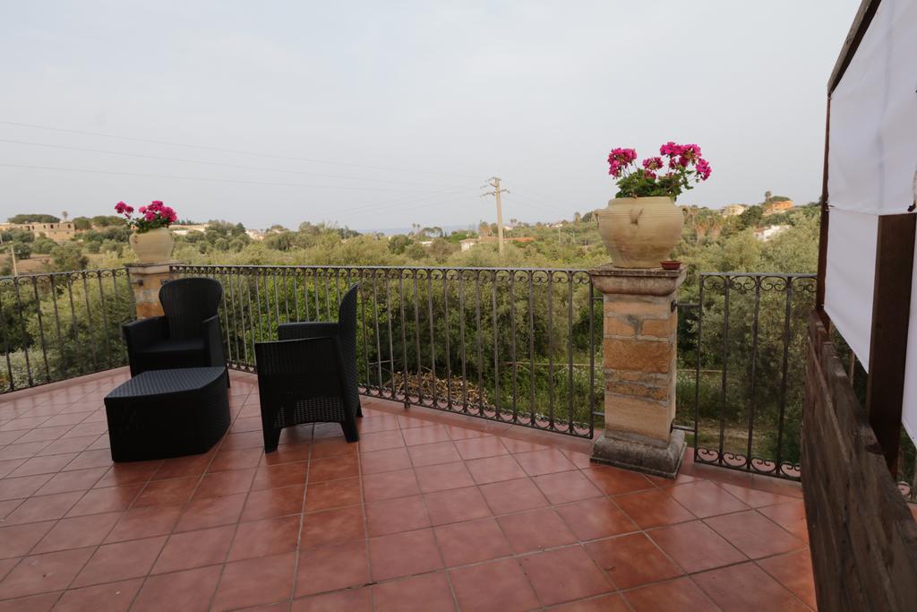 B&B Casale Siciliano Di Miryam Tiralongo Avola Exterior photo